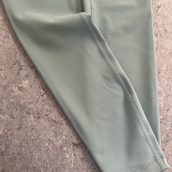 Lululemon Wunder Train 25 *like NEW* - Picture 5 of 8